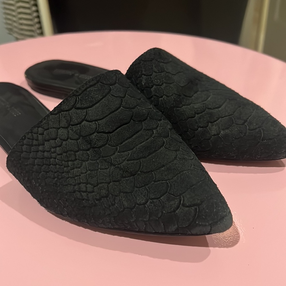 Silence + Noise black leather Slid-On -8M snake print - Picture 2 of 9